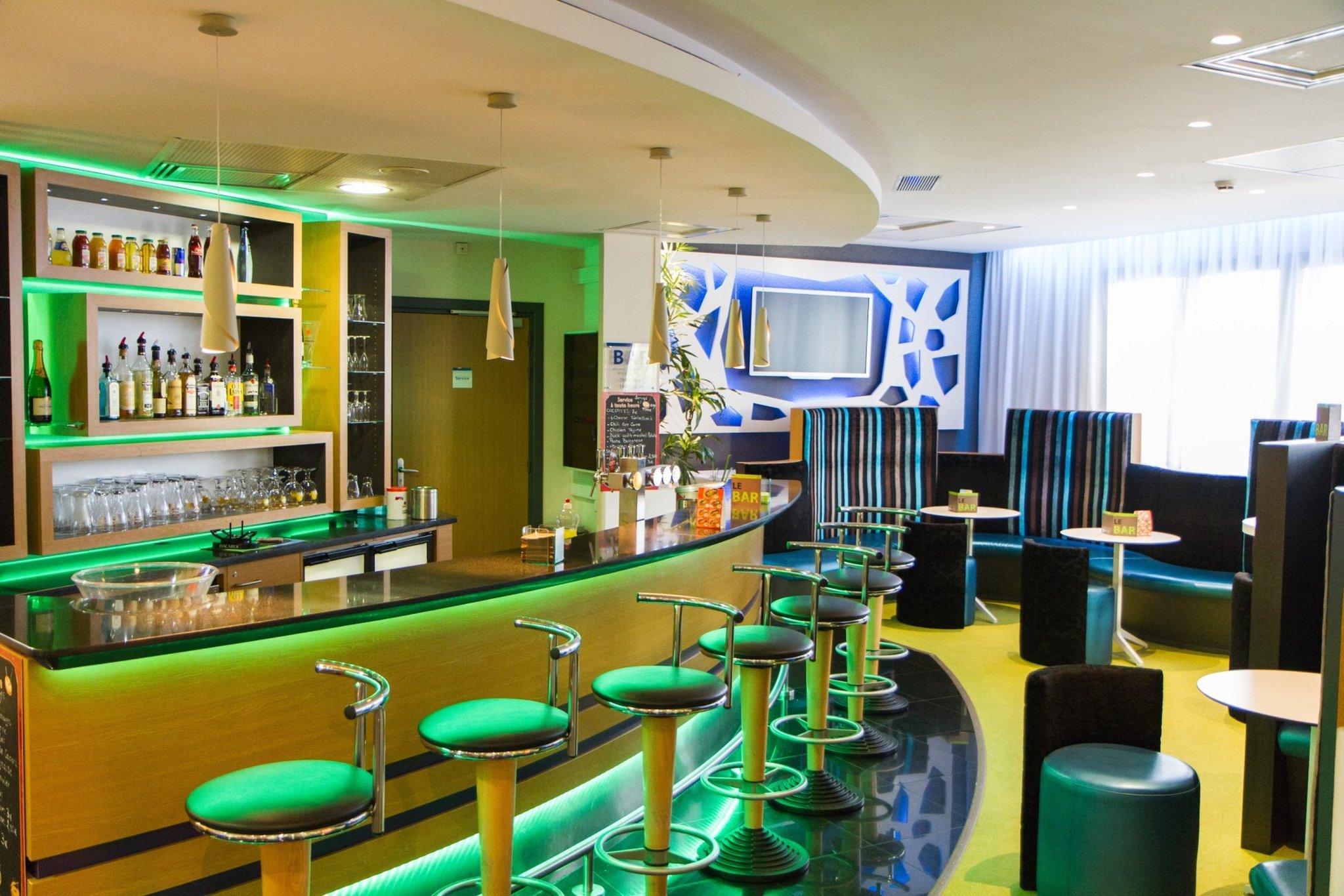 Holiday Inn Express Arras By Ihg Exterior foto